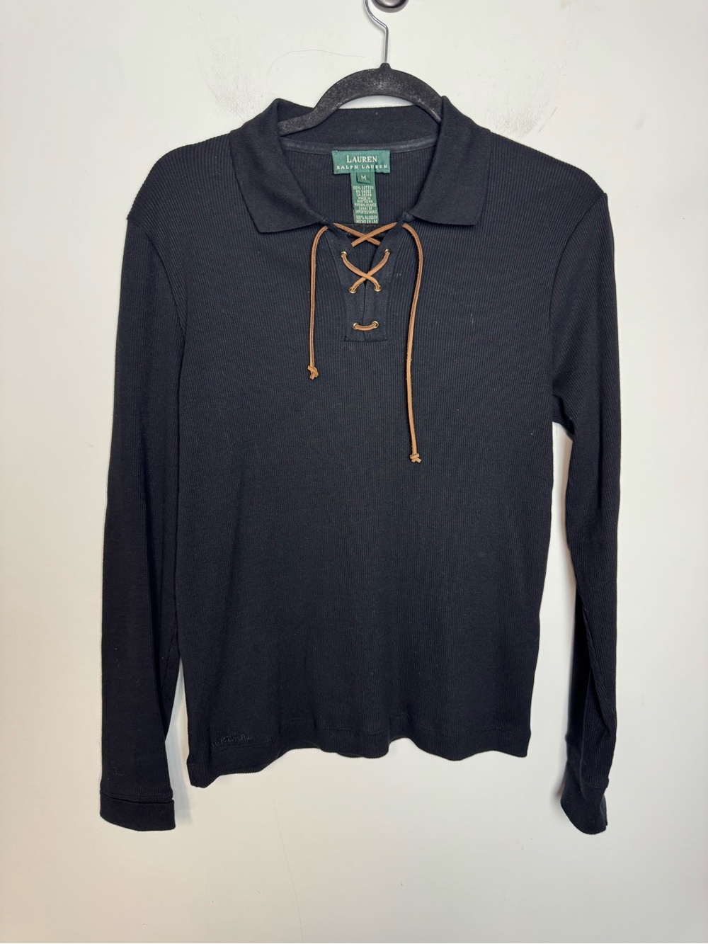 Lauren Ralph Lauren Ribbed Top Black V Neck Laced collar